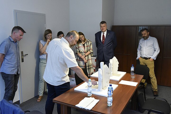 Makieta pomnika TON, proces projektowania