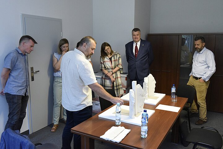 Makieta pomnika TON, proces projektowania