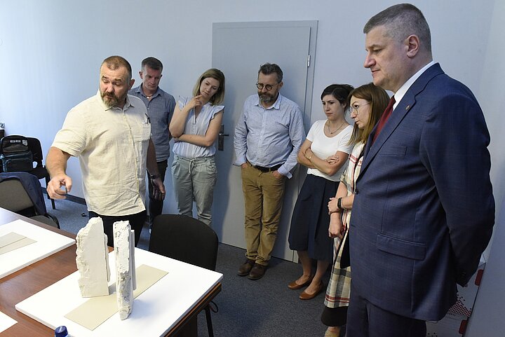 Makieta pomnika TON, proces projektowania